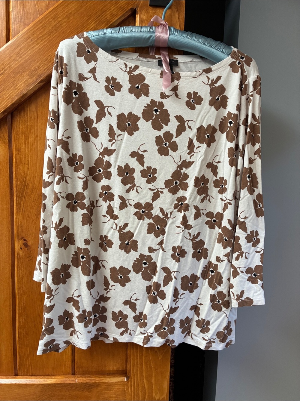 Ann Taylor Factory Cream Long-Sleeve Top with Brown Floral Print